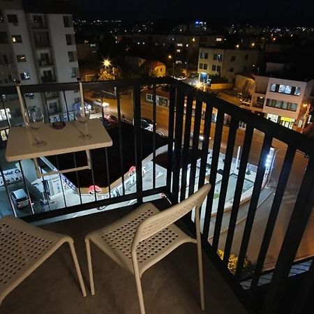 Apartamento Welcome In Central Piteşti Exterior foto